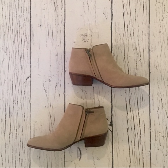 NWOB Sam Edelman “Petty” Chelsea Bootie - Picture 2 of 7